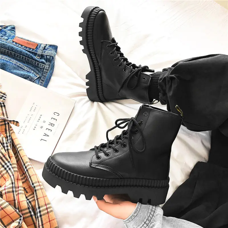 Men's Thick Soled Black Boots Thick Soled Autumn Winter Boots British Style Men's Casual Shoes High Heels Korean New 2021 NEW