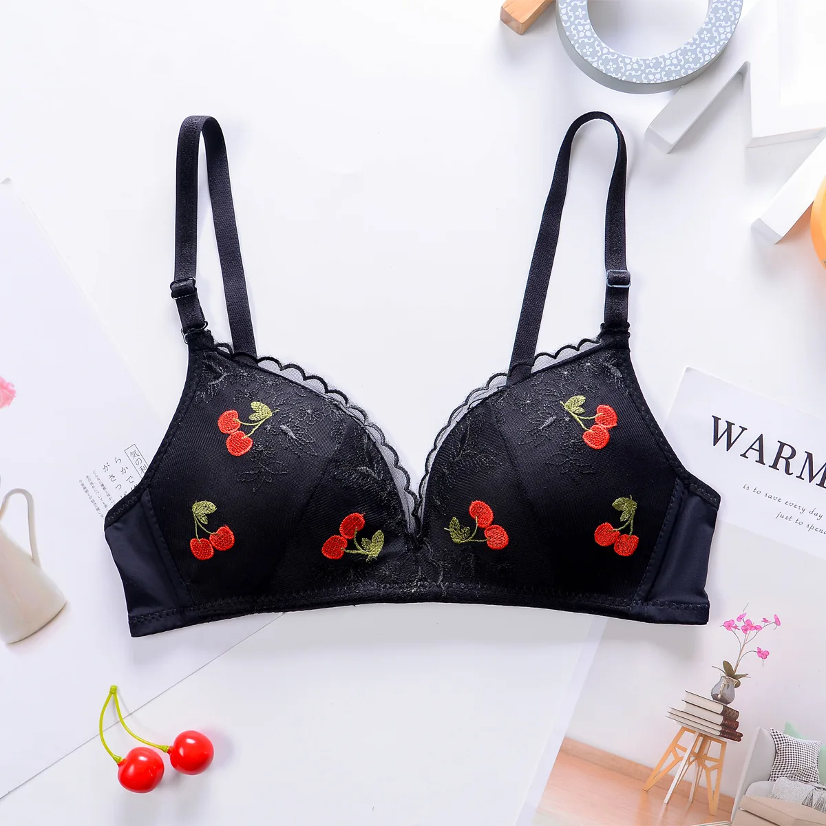 Black-Cherry Roseheart, сексуальные женские модные черно-белые кружевные бюстгальтеры с вышивкой, беспроводные бюстгальтеры, бюстгальтер без косточек, чашечки A B, нижнее белье, женские бюстгальтеры - Цвет: Black-Cherry