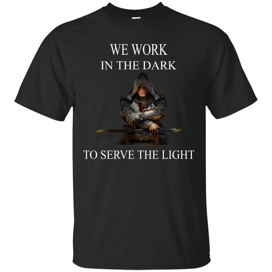 Assassin Creed мы работаем в темноте чтобы служить светильник футболка Черная