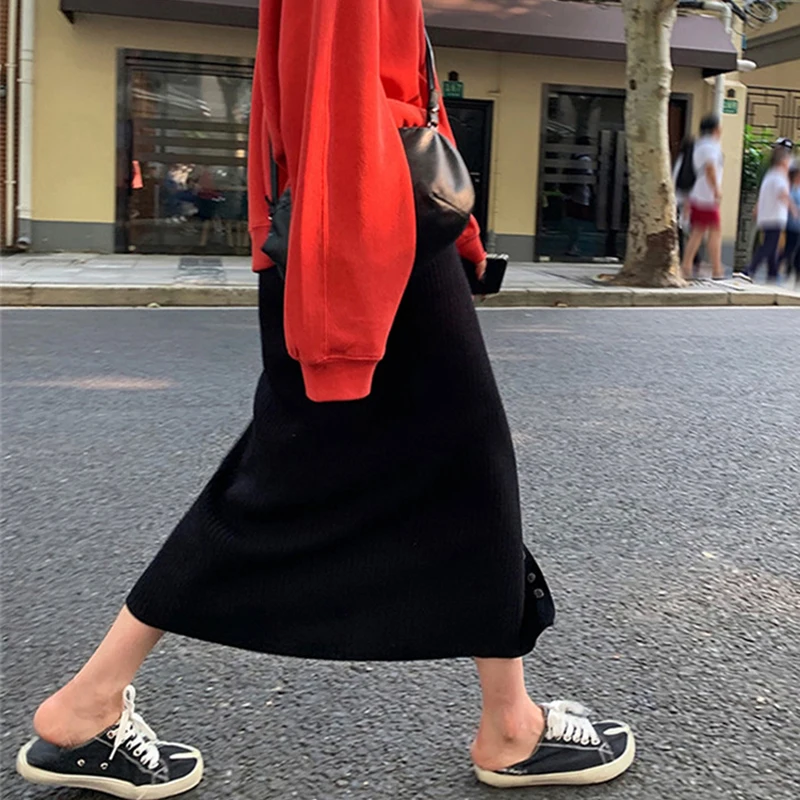 BGTEEVER Повседневное однобортный прямые Для женщин свитер и юбка с эластичной резинкой на талии сбоку Разделение хип посылка женские трикотажные юбки - Цвет: black