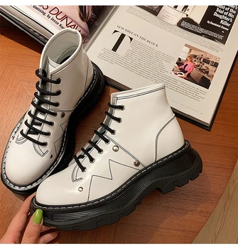

Punk Designer Platform Boots Women Luxury Shoes Women Designers Patent Leather Gothic Lace Up Martin Boots Botines Zapatos mujer