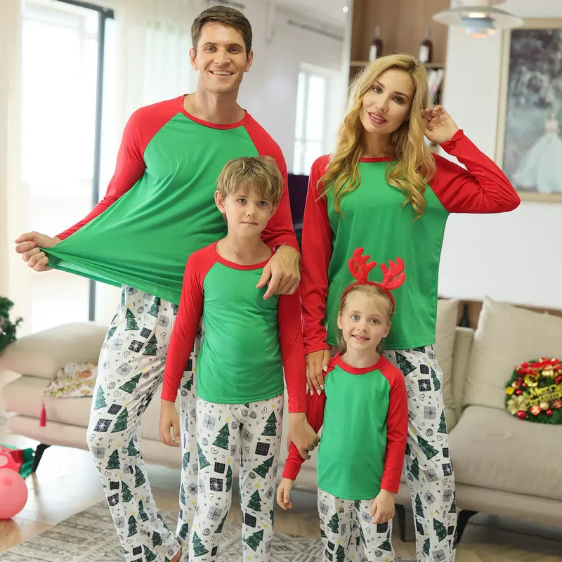 Passende Weihnachtspyjamas für die Familie, Eltern-Kind-Nachtwäsche-Outfits