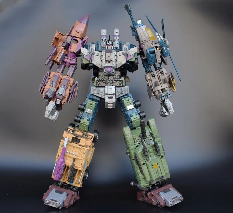 

Toy Bruticus WB Jingang Transformation War Motorcade Amplifier Version Bruticus War Predaking MMC