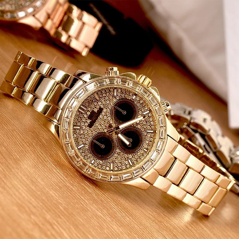 

2019 Luxury Brand Design Quartz Diamond Watch for Men watch Iced Out Watch AAA Waterproof Leather Wristwatch