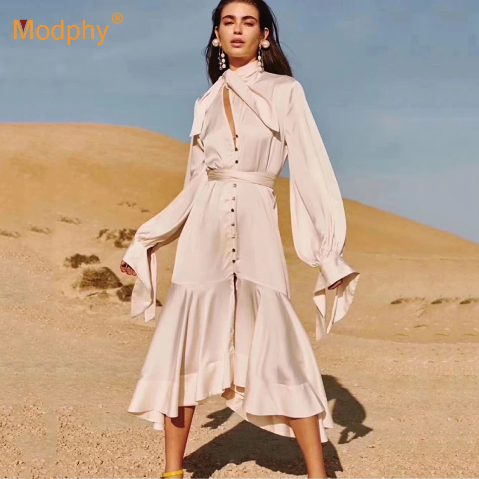 Женское асимметричное платье с длинными рукавами фонариками ажурное однорядное