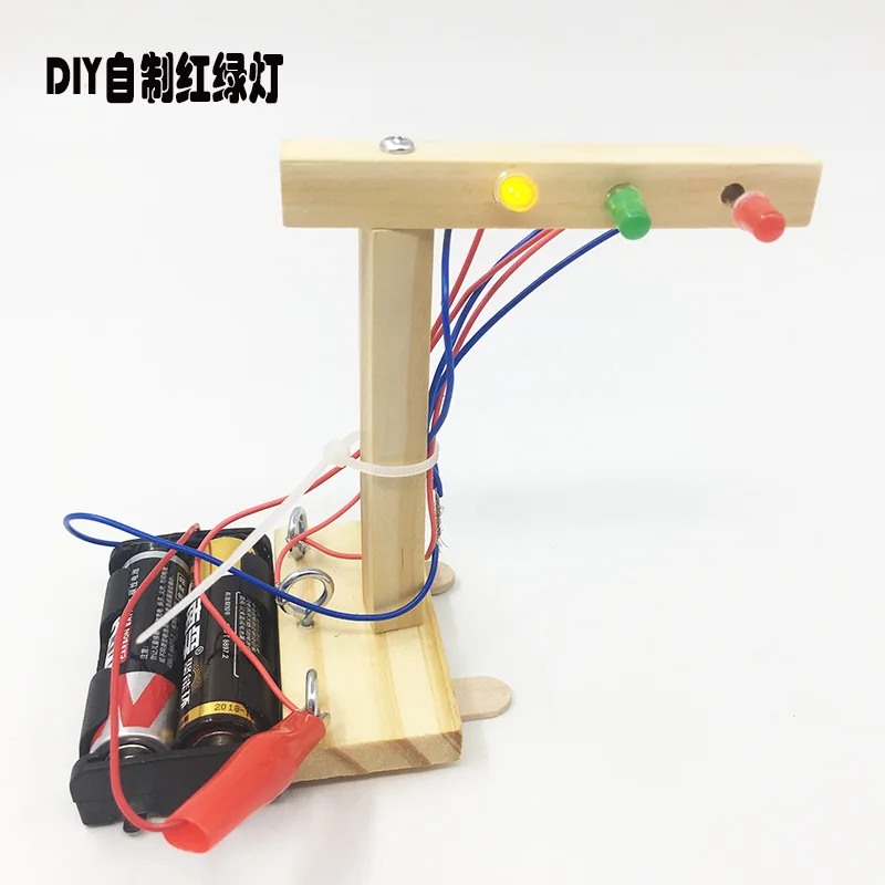 

Children'S Educational Early Childhood Toy Handmade Assembled Traffic Lights Material Box Parent And Child Interactive Traffic L