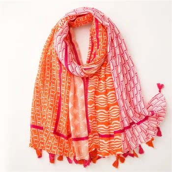 

2020 New Fashion Summer Women cotton Scarf flower Beach Hijab Shawls Wraps Female Foulard Designer Bandana Women fashion scarf