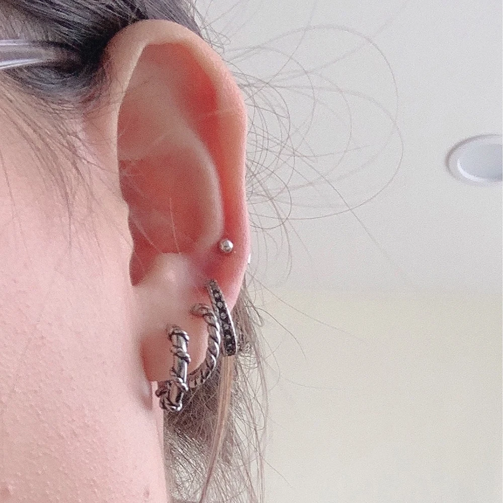 Earring 1PC Vintage Silver Color Earring For Unisex Small Hoop Rings Punk Ear Bone Cartilage Helix Septum Nose Loop Piercing Jewelry