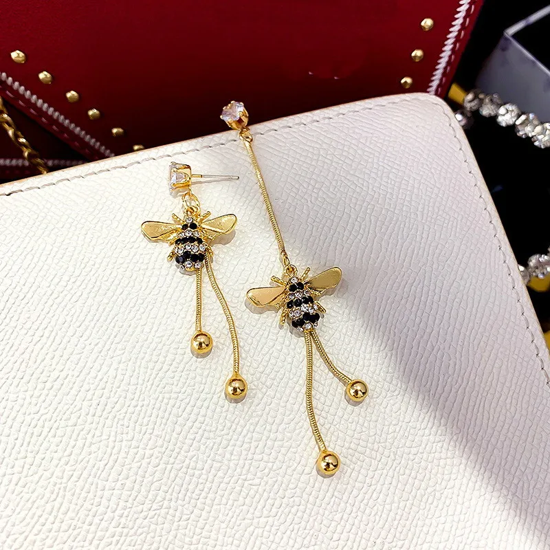 12631885367_1250376837