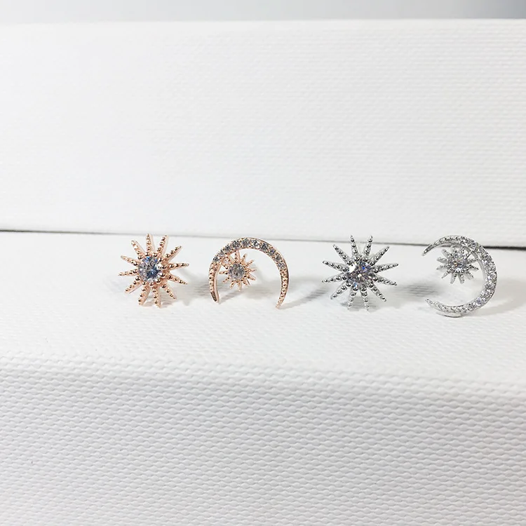 

High Quality S925 Silver Star Moon Temperament Fashion Star Creative Earrings