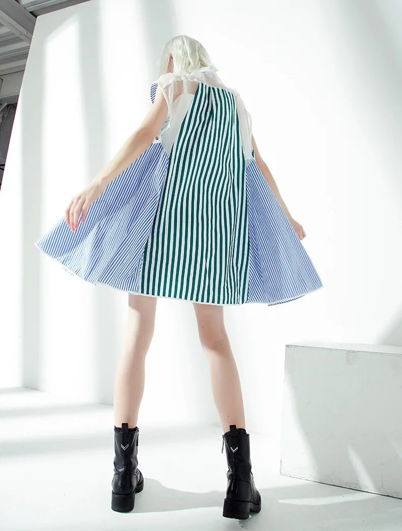 [EAM] Новинка, весенне-летнее платье-рубашка с воротником-стойкой, синее Полосатое платье из органзы с разрезом, большой размер, женская мода, JS518