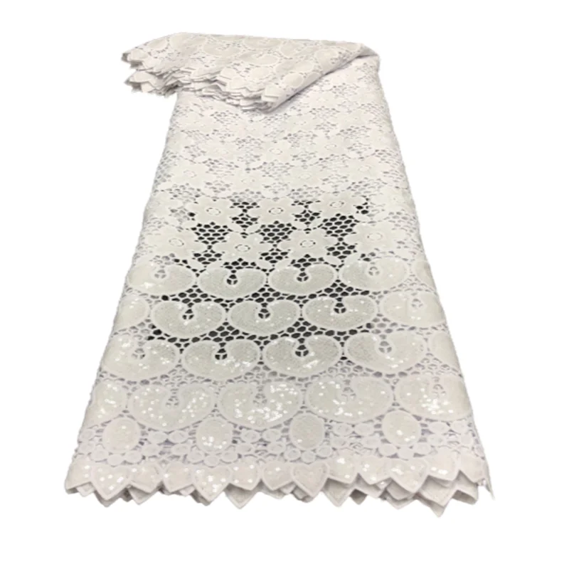 

Новая Водорастворимая африканская кружевная ткань из шнура 2021 Высококачественная вышивка для платья невесты Дубая швейцарская вуаль кружева нигерийский материал