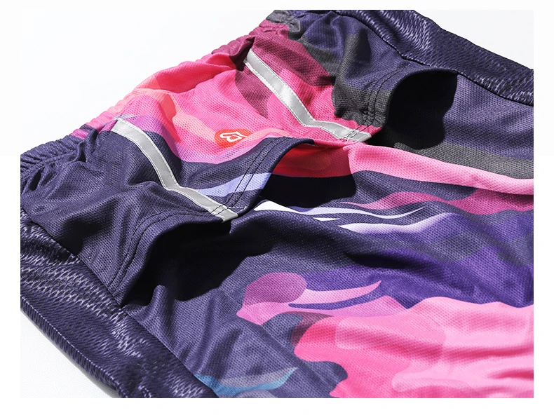 17840033393_1907759146