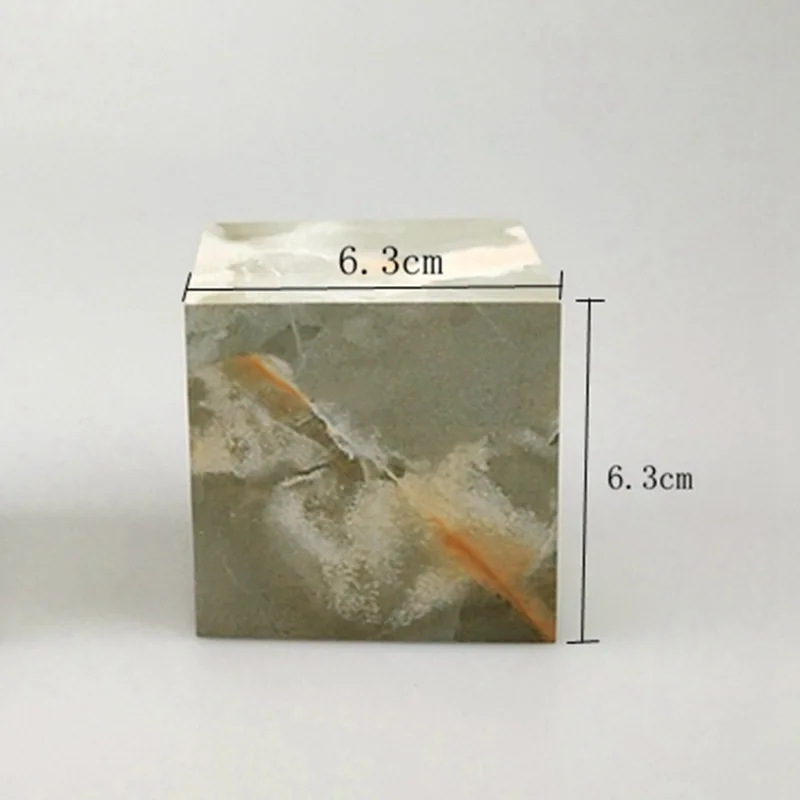 8991007581_1846084930