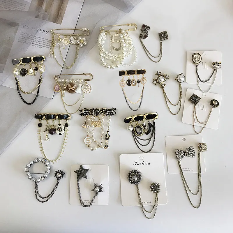 

Vintage Baroque Luxury Camellia Tassel Chain Brooch famous Rose Flower Pearls Crytal Brooches for Women Jewelry Gifts