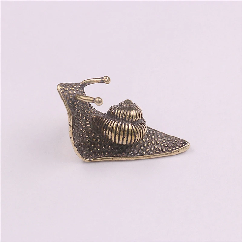 Brass Mini Snail Statue Home Decoration Desk Living Room Tea Room Antique Brass Tea Art Pet Collection Creative Home Decorations ornament crafts,miniature figurines,miniature ornament,resin crafts,dragon statue,wooden figurine crafts,glass fruit pendants,desk decor