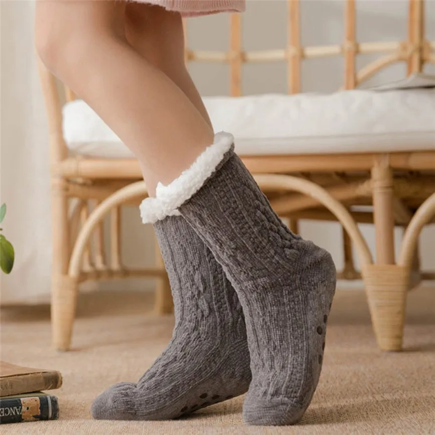 Christmas Socks Winter Warm Female Multicolor Thicken Thermal Wool Cashmere Snow Socks Seamless Velvet Anti-slip Floor Socks z3
