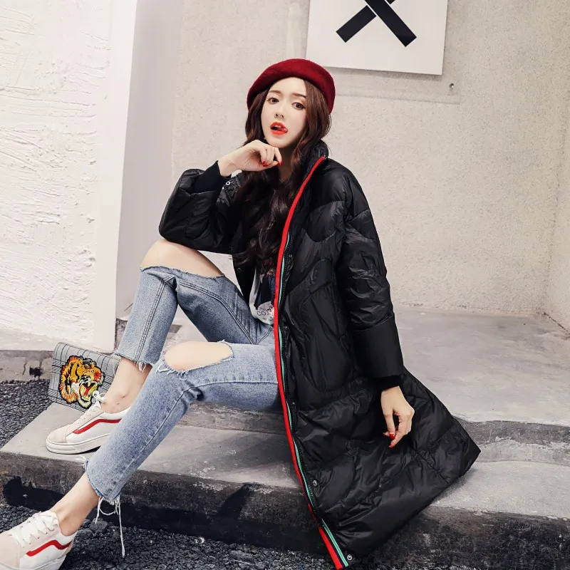 Пуховик со звездами от известного бренда Женский утепленный свободный пуховик