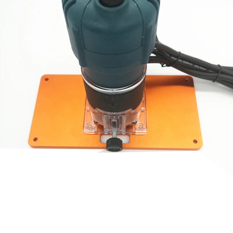 Алюминиевая пластина для фрезерного станка вставляемая с винтами откидная плата