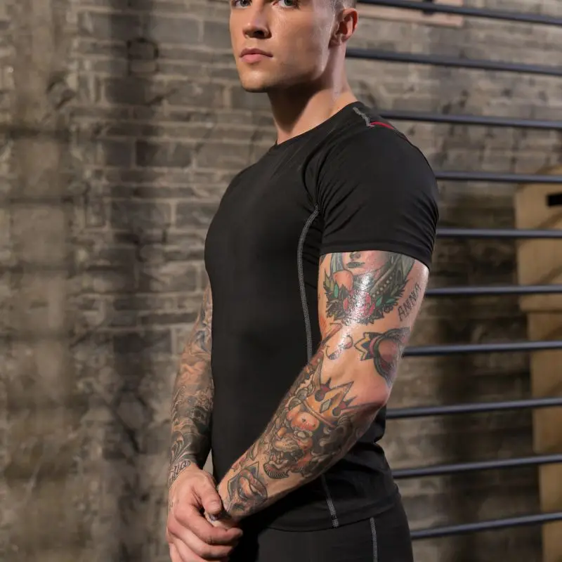 Running T-shirt Workout Shirts Compression FitnessGym Quick Dry Sports Short Sleeves Training Men Gym T-shirt