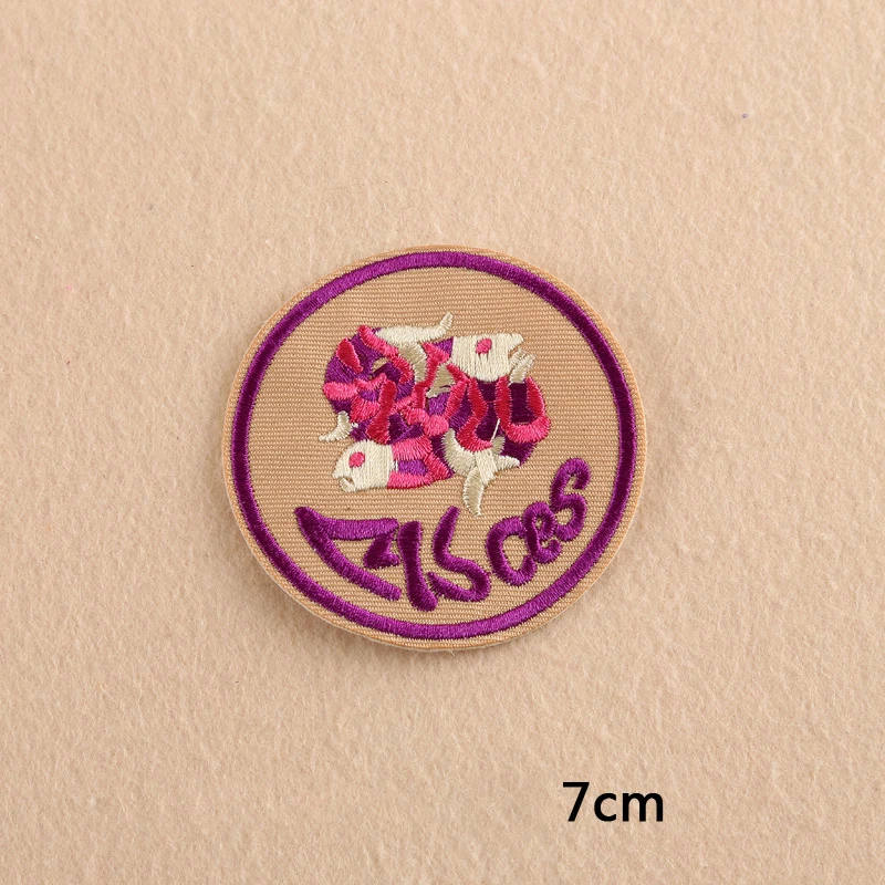 10900418685_1889361900