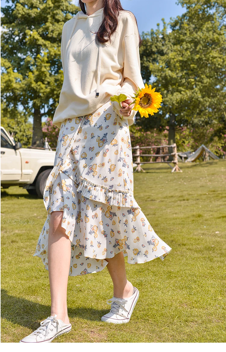 MISHOW 2020 Autumn Skirts For Women Vintage Floral Printed Asymmetrical Mid Calf Skirt High Waist Retro Female Bottoms MX20C1898