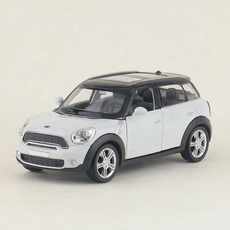 1:36 мини земляк игрушечный автомобиль из сплава, оригинальная Заводская модель автомобиля, игрушки для детей, подарки на день рождения - Цвет: Белый