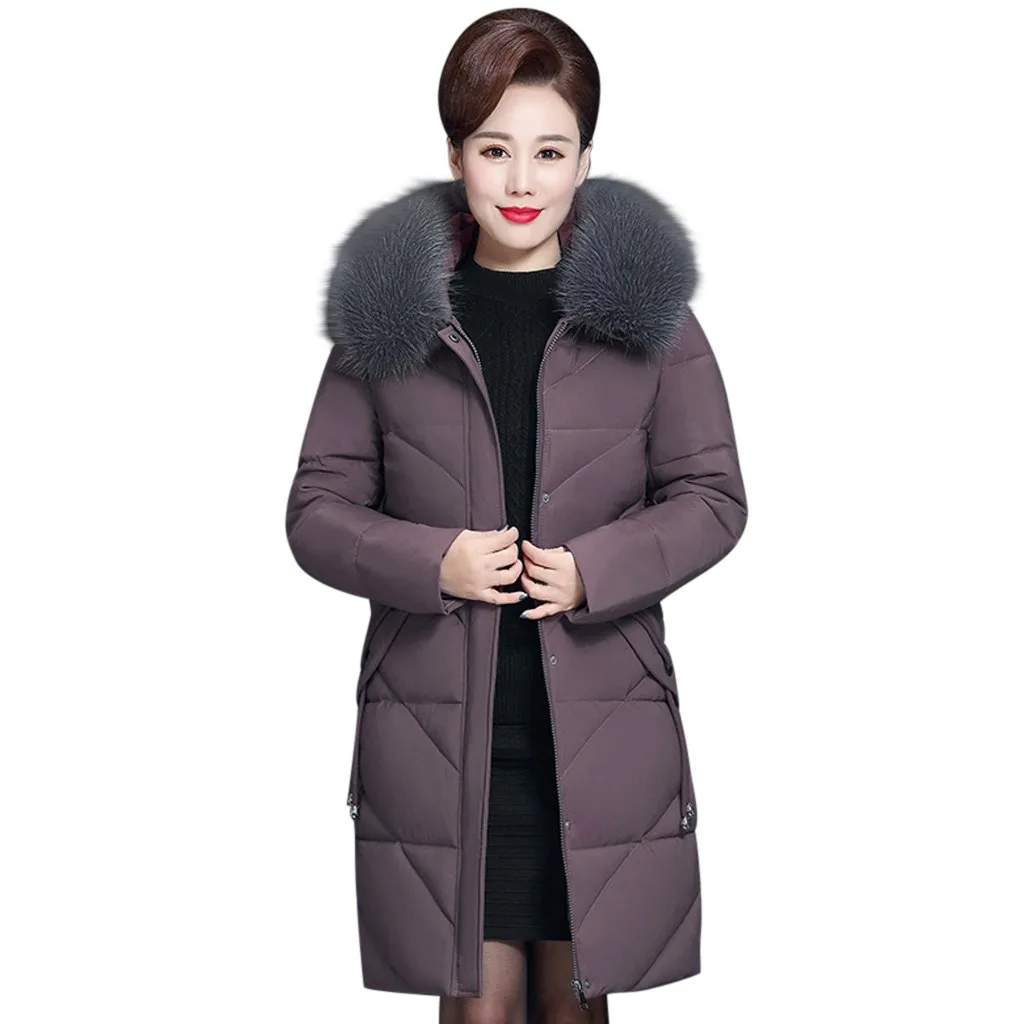 Зимнее пальто средней длины с меховым капюшоном для женщин среднего возраста, Модные свободные уплотненные хлопковые куртки, пальто для женщин, теплые корейские парки больших размеров - Цвет: Hot Pink