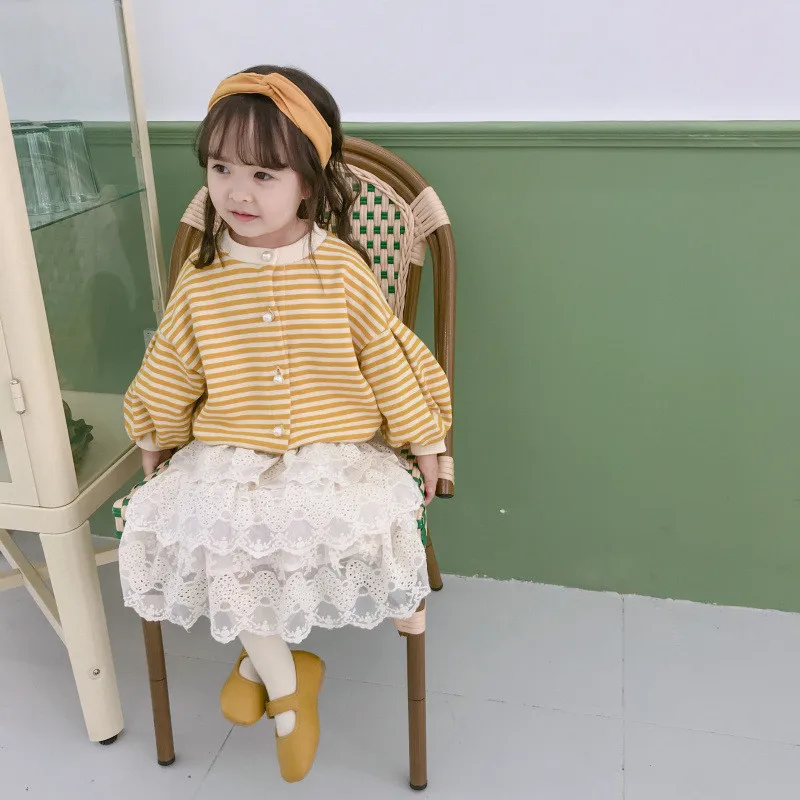 Свитера для девочек модный корейский полосатый рукав-фонарик вязаный кардиган детская одежда для девочек осенний Высококачественный свитер для малышей