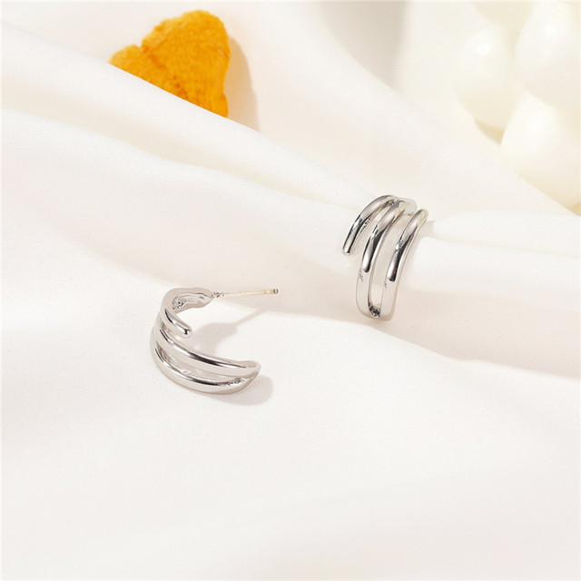 New Korean Cute Shiny Stud Earrings For Women Dainty Rhinestone Earring Girls Birthday Party wedding Fashion Jewelry