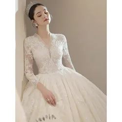 Lace Wedding Dress 2023 Long Sleeve New Winter V-neck Flower Ball Gown Princess Wedding Dresses Vestido De Noiva