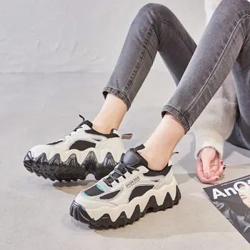 

2019 Hot Running Sneakers Women Winter Warm Female Sports Sneakers Inside Fur Walking Sneakers Women Black Ladies Shoes Athletic