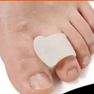 2PCS Silicone Toe Separator That Corrects The Toes Foot Care Gel Bunion Protector Toe Separators Straightener 2