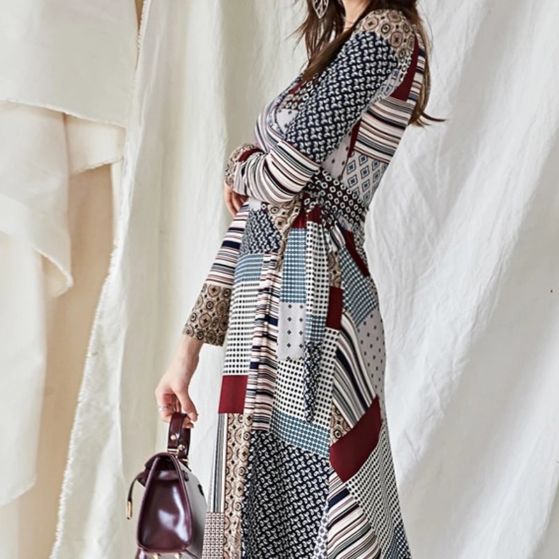 H Han Queen Winter V-neck Print Lacttice A-line Dress Women Fashion Swing Long Dresses OL Fit And Flare Bottoming Vestidos