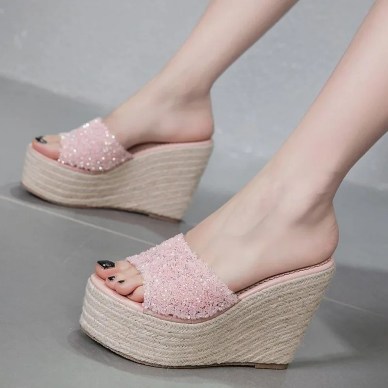 

Slides Jelly Flip Flops Shoes Without Heel Women's Slippers 2019 Fenty Beauty On A Wedge Heeled Mules Platform Sliders Glitter