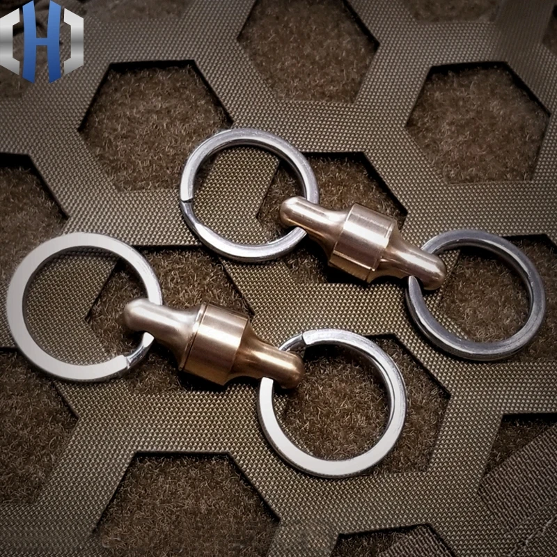

Quick Buckle Quick Detach Outdoor Tactical Backpack EDC Key Ring Carabiner Climbing Keychain Outdoor Tools