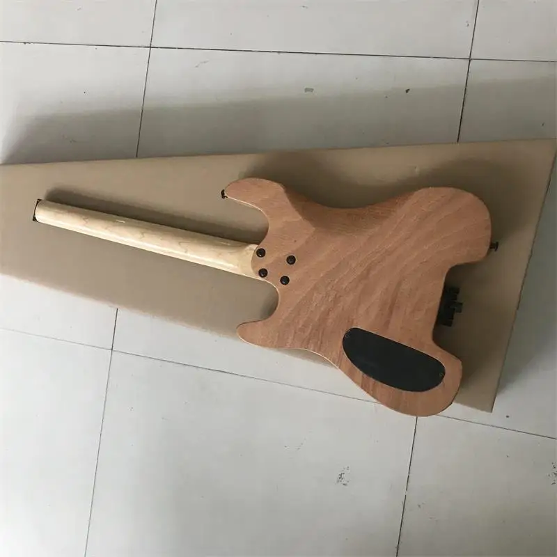 Bw estilo 24 Frets guitarra Electrica sin cabeza con tapa de madera espaltada, acabado brillante natural, Hardware negro