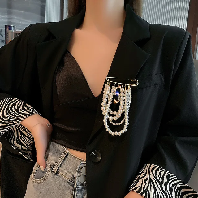 럭셔리한 매력: 5개 진주 여성용 의류 브로치