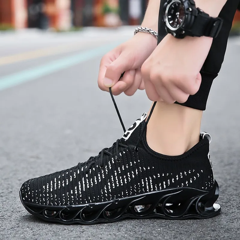 Для мужчин кроссовки Flyknit Для мужчин легкие футбольные бутсы спортивные, для тренажерного зала; Для мужчин сетчатая Туфли без каблуков волна Для мужчин спортивной обуви носки под ботинки