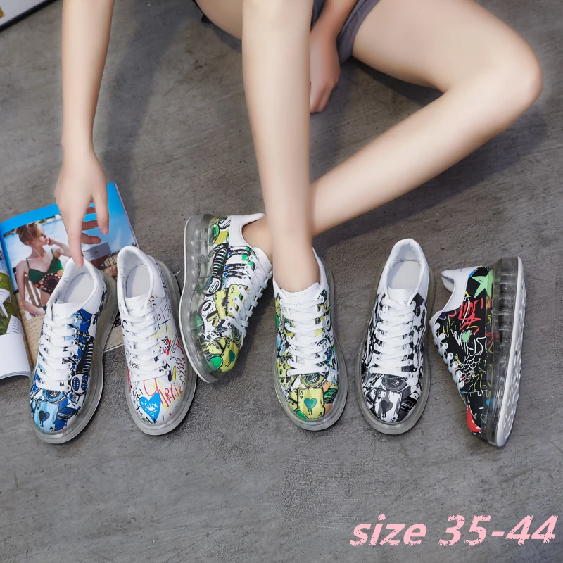 

Couple Running Shoes Breathable Outdoor Male Lightweight Sneakers Women Comfortable Athletic Training Footwear Graffiti Shoes