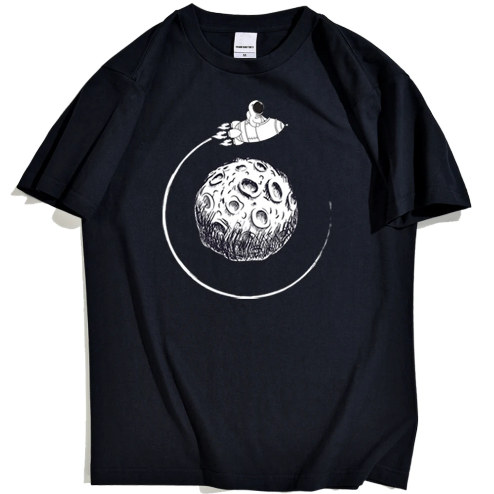 

Shirts Moon Astronaut Spaceship Personality Print Man T shirt Round Neck Harajuku Men Tee Tops High Quality Street Mens T-shirt