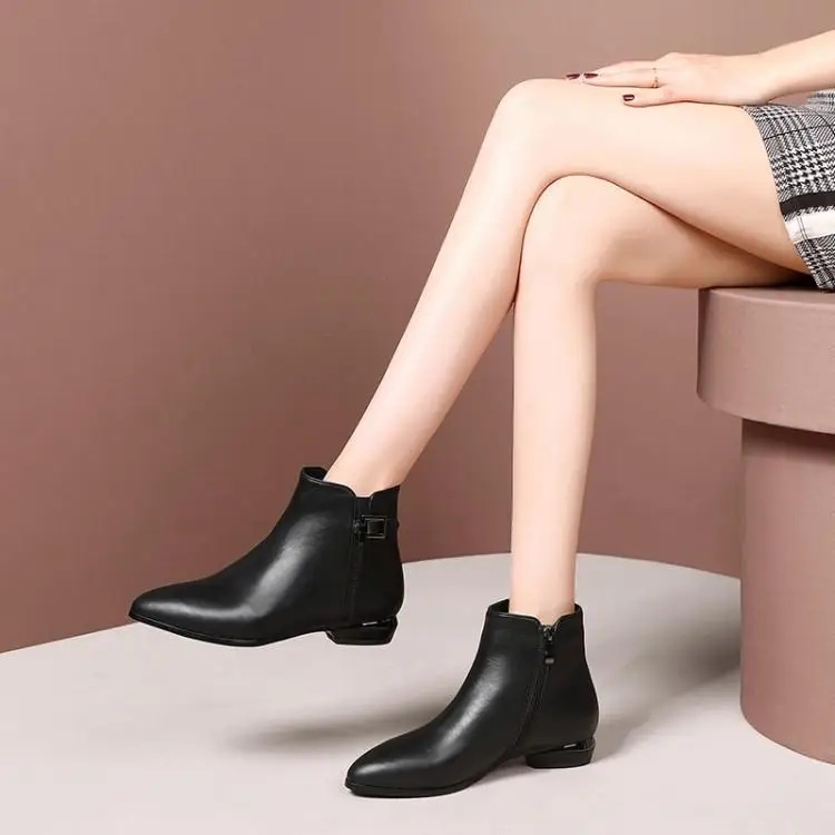 

Qiu dong is low with thick with pointed side zipper leather short tube shoes leather boots head layer cowhide 3 cm