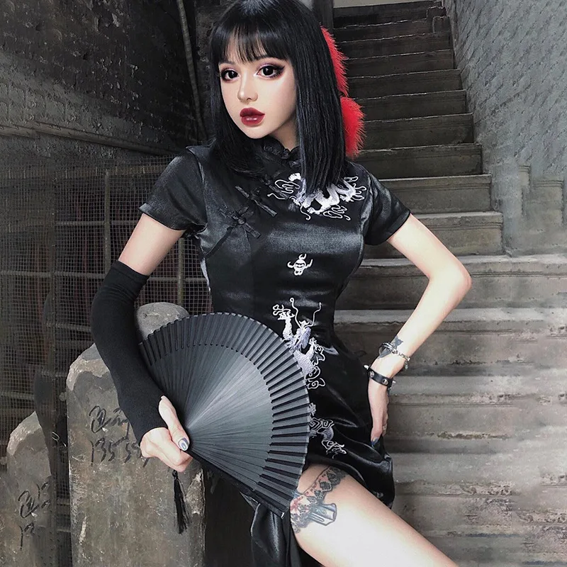 Gothic Cheongsam Women Chinese-styled long gown Short Sleeve Dragon Embroider Slim Fit Black Color | Тематическая одежда и