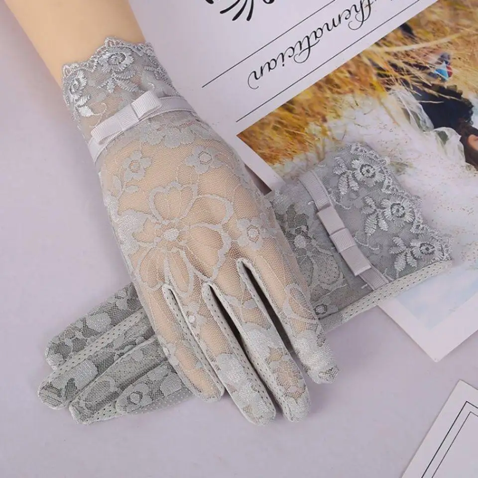 

Fashion Lace Gloves Women Spring Summer Ladies Non-slip Lace Finger Gloves Outdoor Touch Screen Sunscreen Gloves