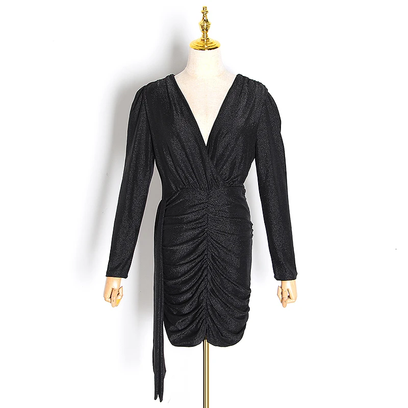 TWOTWINSTYLE осенние элегантные платья женские V образным вырезом с пышным длинным рукавом Высокая талия Нерегулярные Ruched платье для женщин модная одежда - Цвет: black