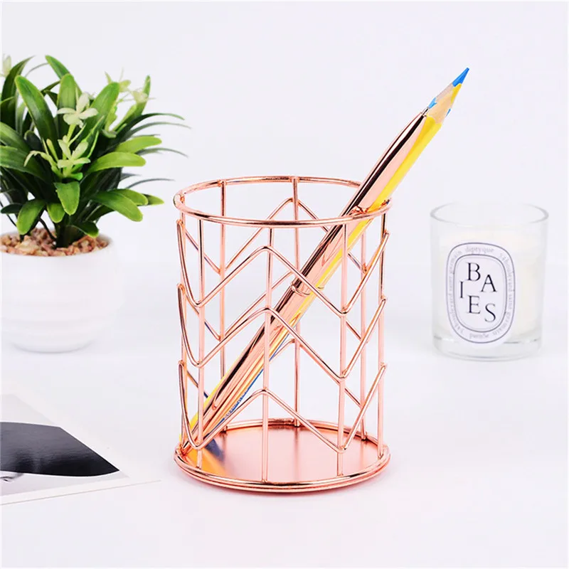 

Multifunction Makeup Storage Box Cylindrical Case Storage Lipstick Brush Pen Holder Organizer Iron portable Bathroom Storage