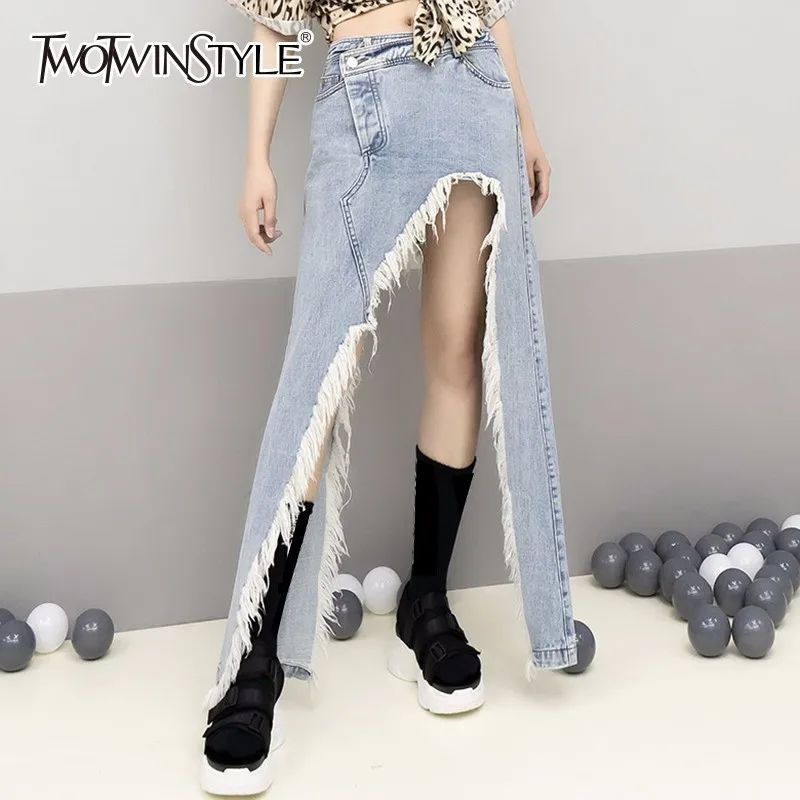 Женская джинсовая юбка с бахромой TWOTWINSTYLE летняя высокой талией и разрезом