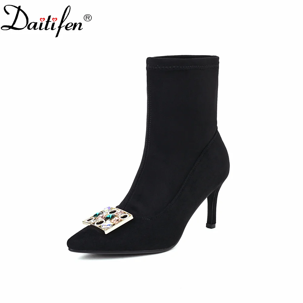 

Daitifen Brand Winter Classical Women Middle Heels Pumps Ladies Ankle Boots Fashion Microfiber Female Outdoor Shoes With Fur