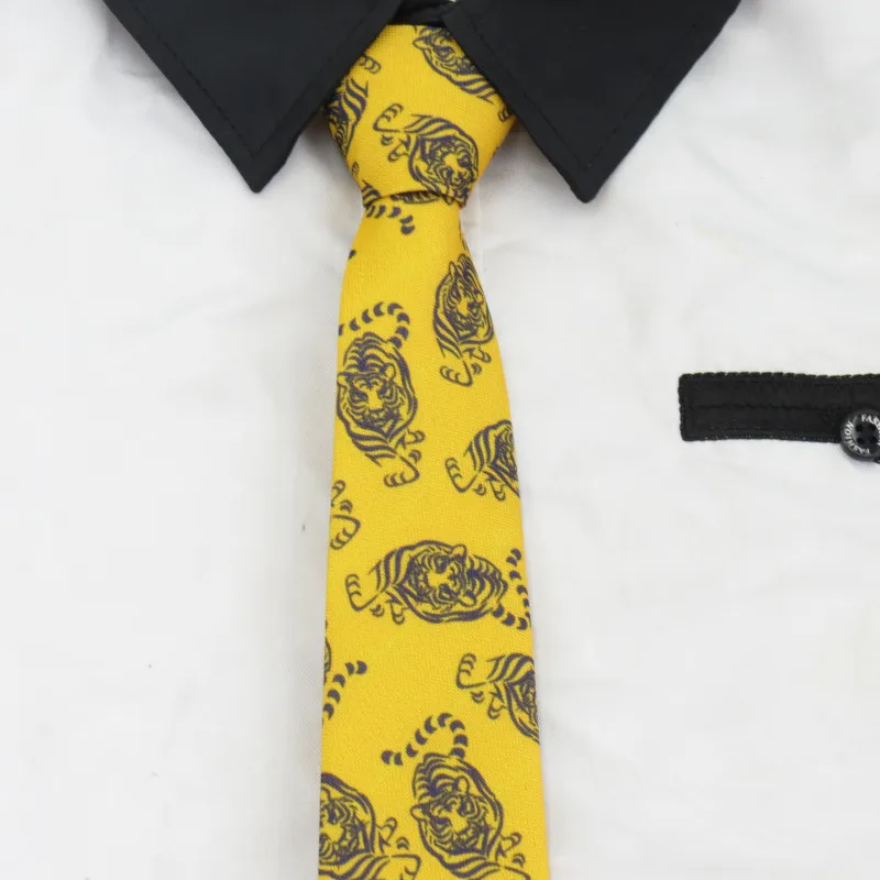Галстук-не требует завязывания галстуки с рисунками из мультфильмов для мужчин и женщин 6 см Корейская версия узкого галстука Досуг печатных ленивый галстук - Цвет: Tiger 2