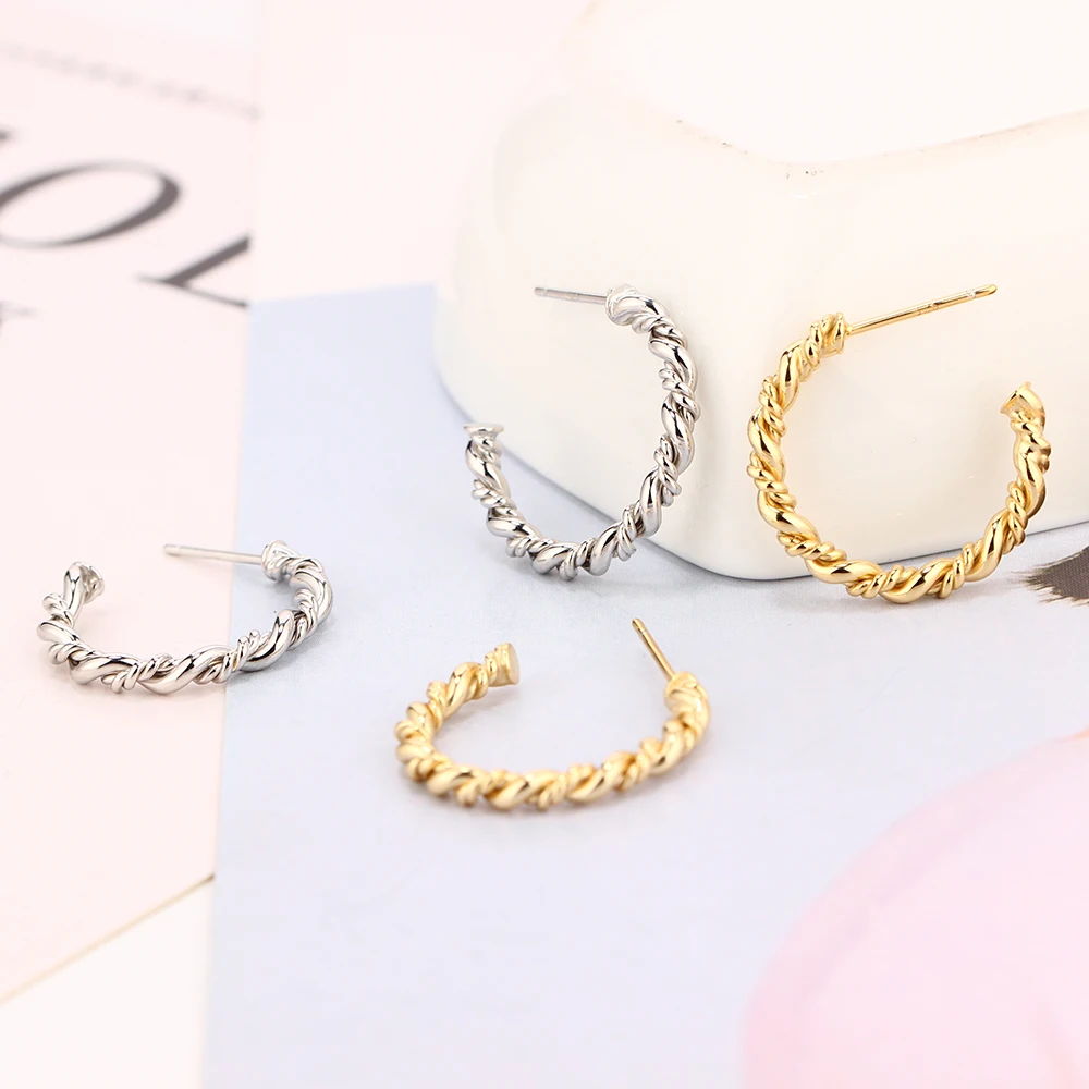 Женские серьги-кольца с серебряной дугой летние | Украшения и аксессуары